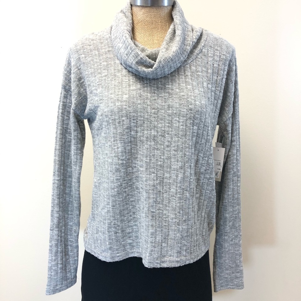 Bp‎ cowl neck shirt in grey NWT